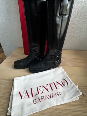 Valentino Garavani Rockstud Tall Biker Riding Boots Black 39.5